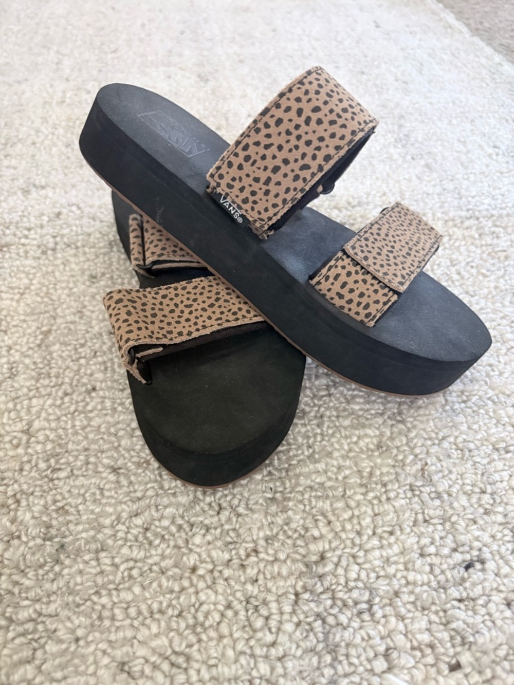 Vans Women’s Black Platform Sandal with Tan Cheetah Straps